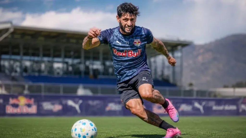 Red Bull Bragantino Movimenta o Mercado, Reforça o Elenco e Define Calendário de Julho 1 red bull bragantino juninho capixaba
