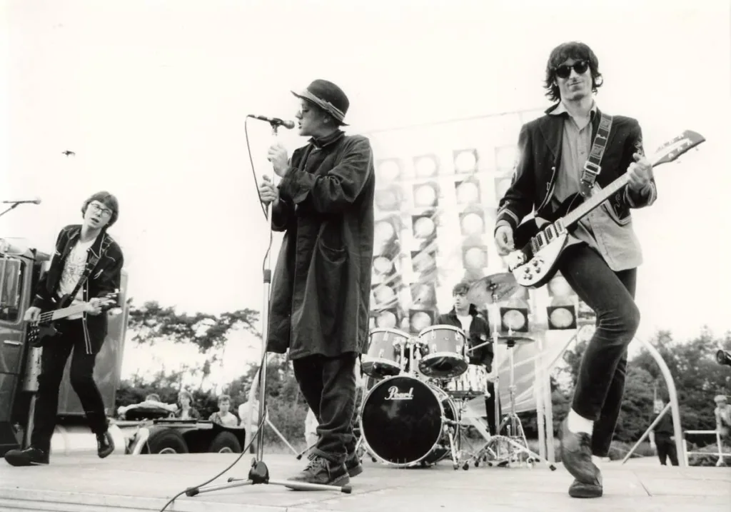 R.E.M. 1985 Alemanha Site oficial