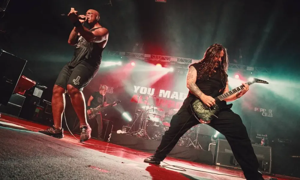Sepultura Banda Site 3