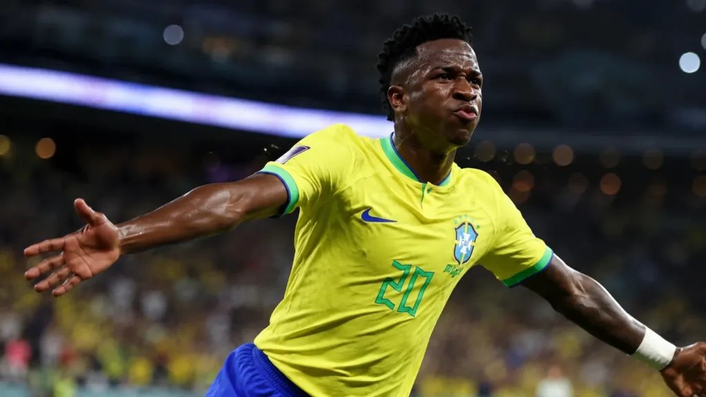 Copa do Mundo | Os Maiores Jogadores da História da Seleção Brasileira 13 vini jr x noruega 1