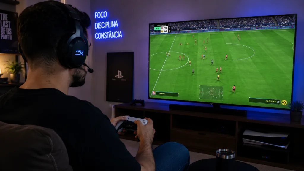 Homem jogando videogames