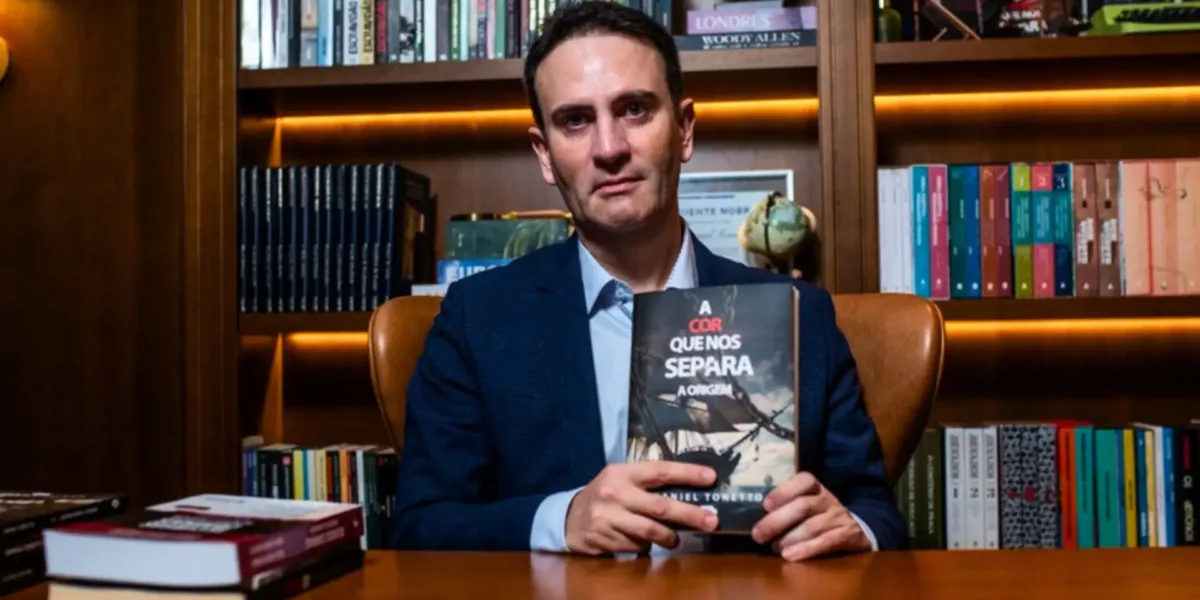 Daniel Tonetto Chega ao Topo Entre Autores Brasileiros Com “A Cor Que nos Separa – a Origem” A Cor que Nos Separa - A Origem