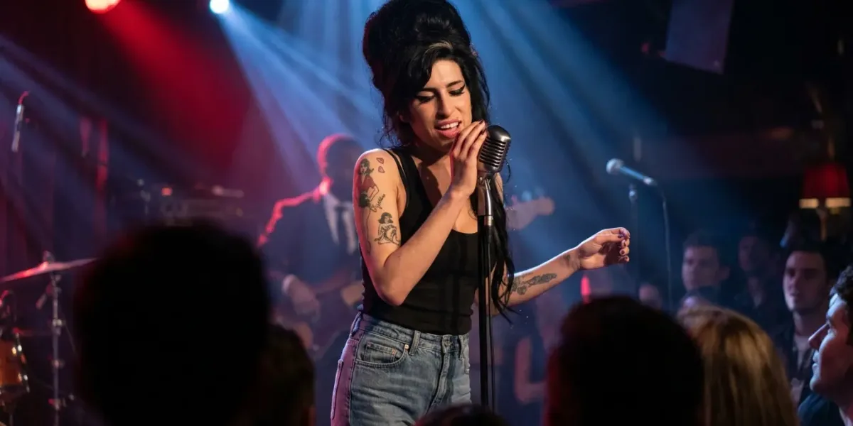 “Back To Black” Faz 20 Anos Com Demos Inéditas e Um Novo Mergulho no Universo de Amy Winehouse Back To Black