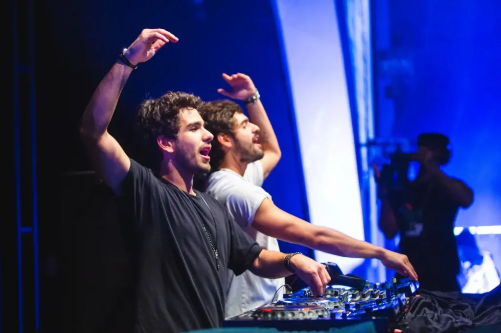 Cat Dealers no Rock in Rio 2026 | A História dos Irmãos que Levaram a Música Eletrônica Brasileira ao Mundo 1 Cat Dealers no Rock in Rio 2026
