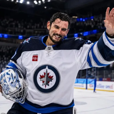 Connor Hellebuyck Jets NHL 02