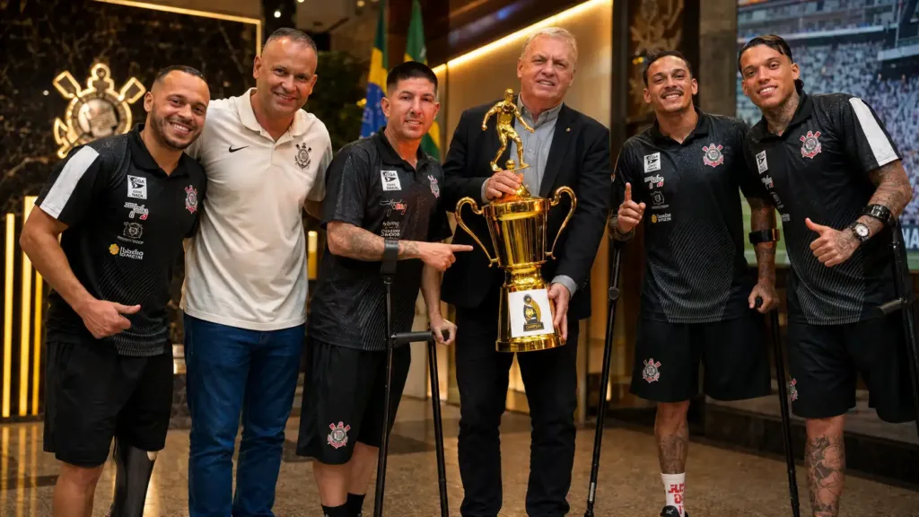 Corinthians Celebra Hexacampeonato Brasileiro Do Futebol De Amputados Com Entrega De Troféu A Osmar Stabile 1 Corinthians Futebol de Amputados 2