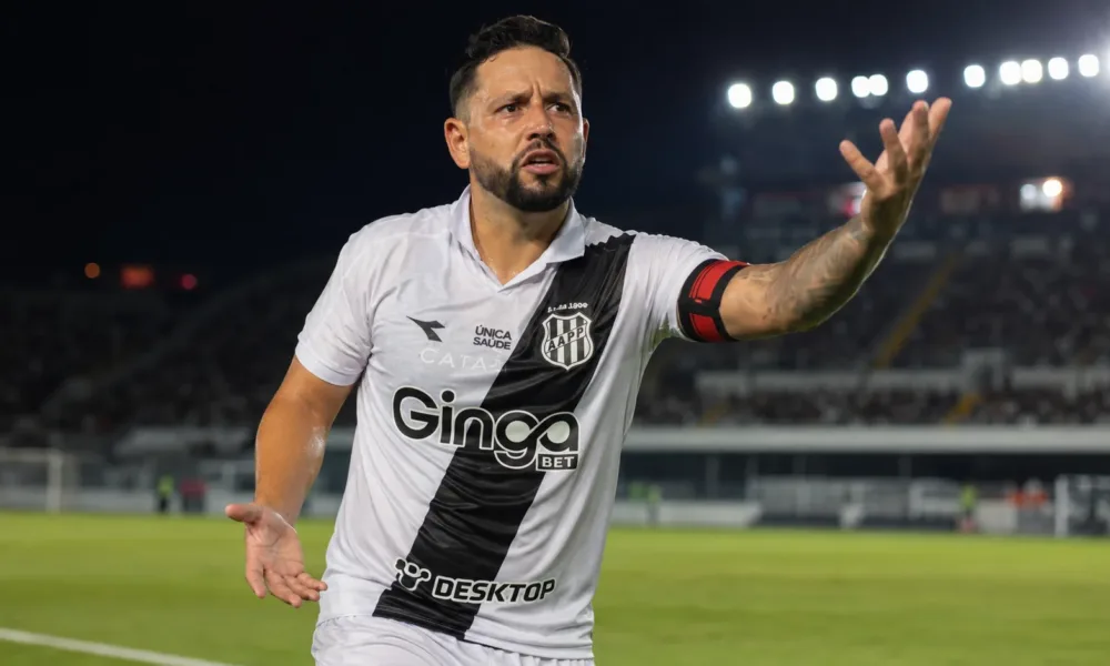 Elvis Ponte Preta Salário atrasado