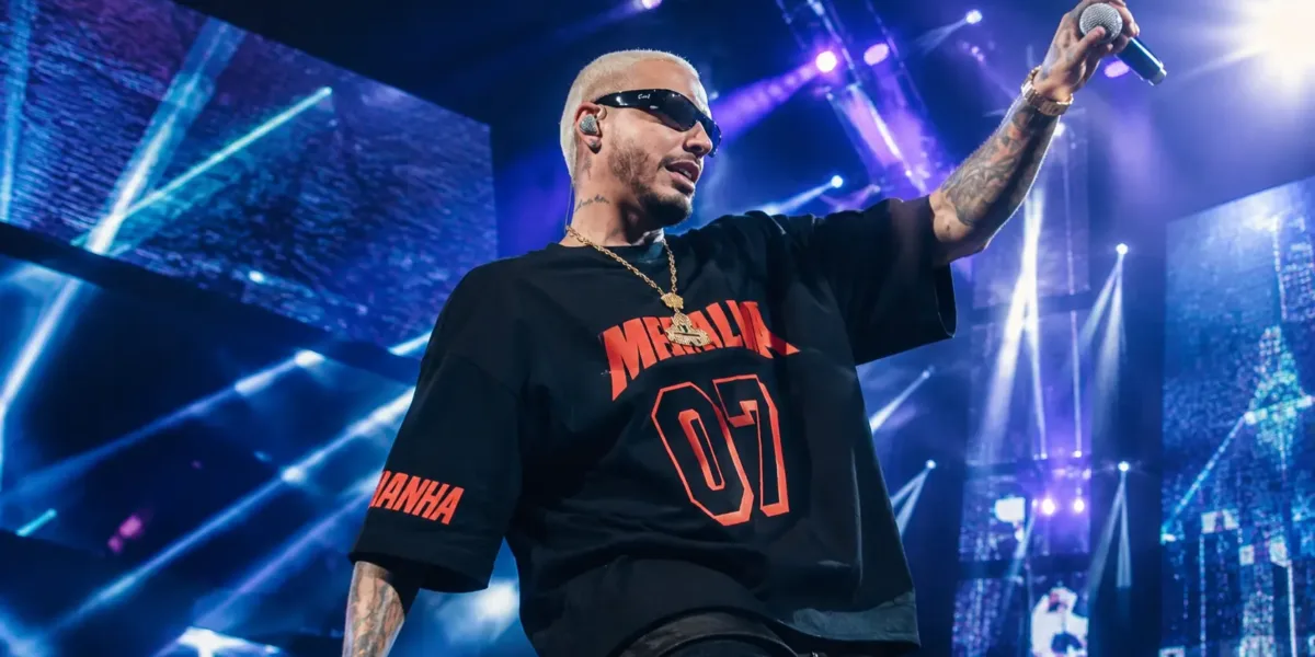 Quem é J Balvin? | 9 Curiosidades Antes do Rock in Rio 2026 J Balvin Palco IA