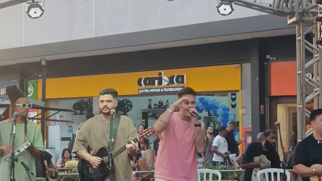 Disfarce E Nosso Sentimento Agitam O Boulevard De Maricá Em Tarde De Muito Pagode 3 Maricá Disfarce