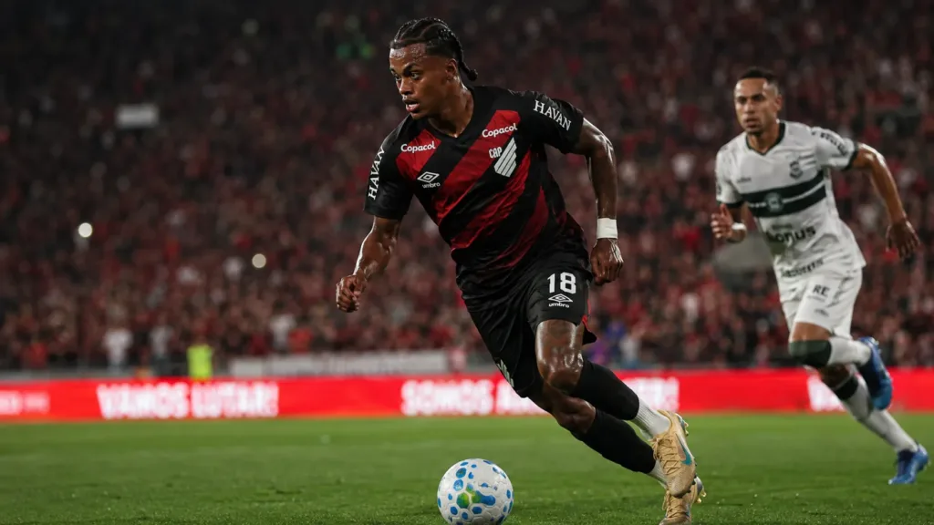 Kerwin Vargas Estreia Pelo Athletico Na Vitória Sobre O Vitória Pela Copa Do Brasil 1 Kerwin Vargas Athletico pr 2