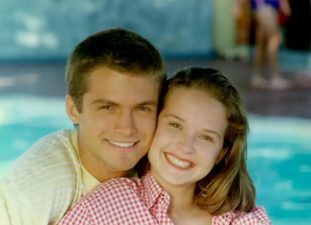 Malhação 1995 Nunca Foi Só Uma Novela | A Temporada Que Ensinou Uma Geração a Crescer 5 Casal Dado e Luiza de Malhação 1995 - Foto promocional