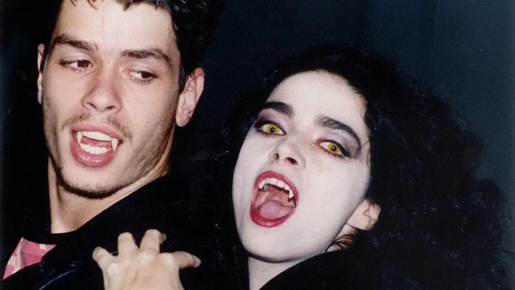 O Beijo do Vampiro Completa 24 Anos | Relembre A Novela Que Marcou A TV 1 O Beijo Do Vampiro - completa 24 anos / Vamp (capa promocional)