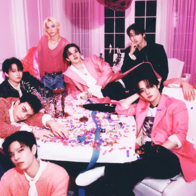 Stray Kids