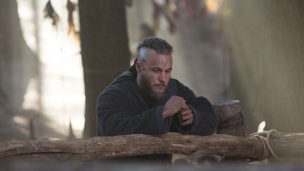 Ragnar Lothbrok em Vikings | Quem é o Personagem Que se Tornou o Símbolo da Série? 1 Ragnar Lothbrok em Kattegat