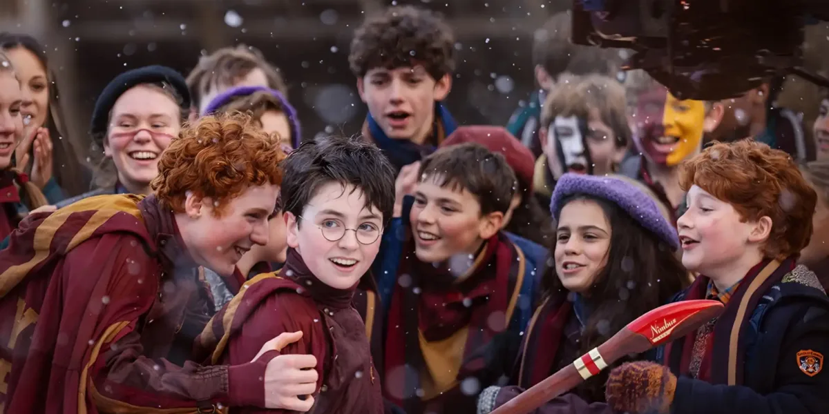 Harry Potter Encontra Seu Arthur Weasley e Mais Dois Nomes Entram em Hogwarts Harry Potter - Série