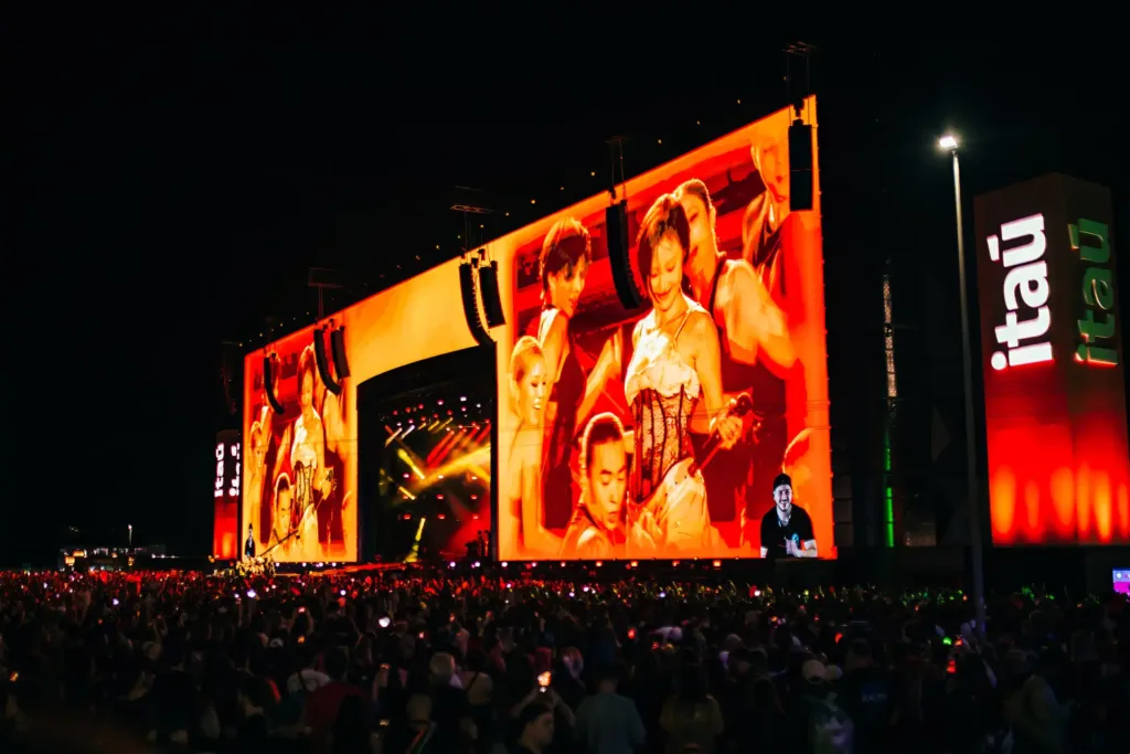 Hwasa Chega ao Rock In Rio 2026, Domina o Palco Mundo e Entrega Um Show Daqueles 2 Hwasa - Rock in Rio 2026