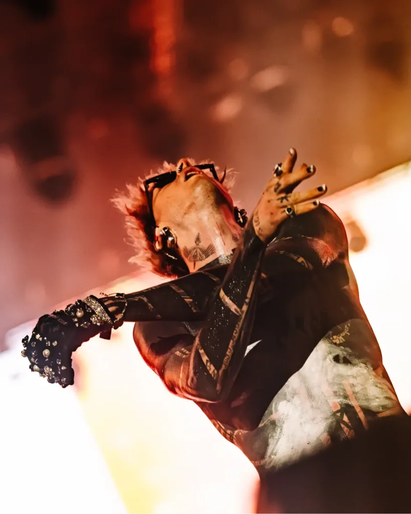 Rock in Rio 2026 | MGK Entre o Rap, o Pop e as Vaias: Um Show Que Não Sabe o Que Quer Ser 1 MGK - Rock in Rio 2026