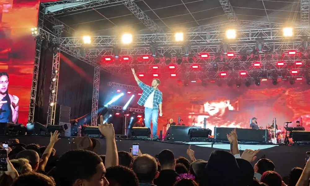 Cantor Gustavo Mioto