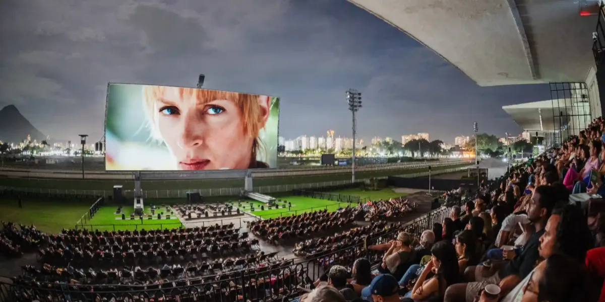Open Air Brasil Volta a São Paulo Com Cinema Gigante, Shows e Grandes Estreias Cinema - Open Air Brasil