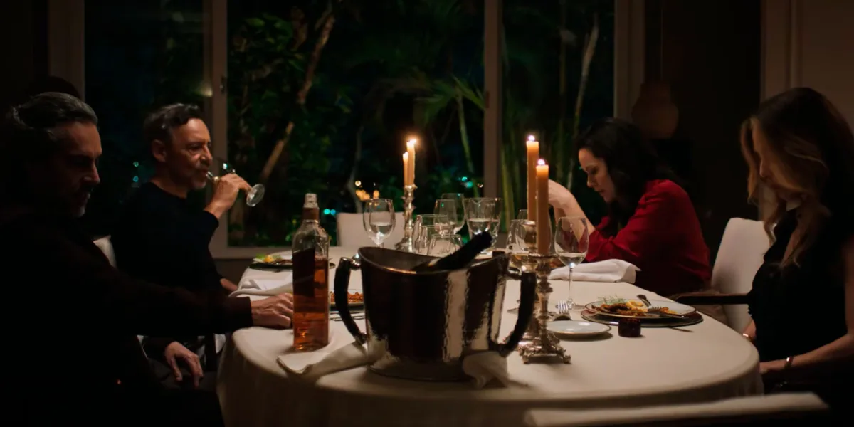 Precisamos falar cena jantar