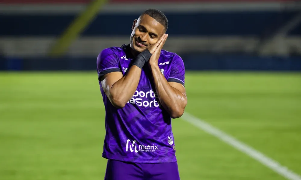 Jogador Saulo do Ceará