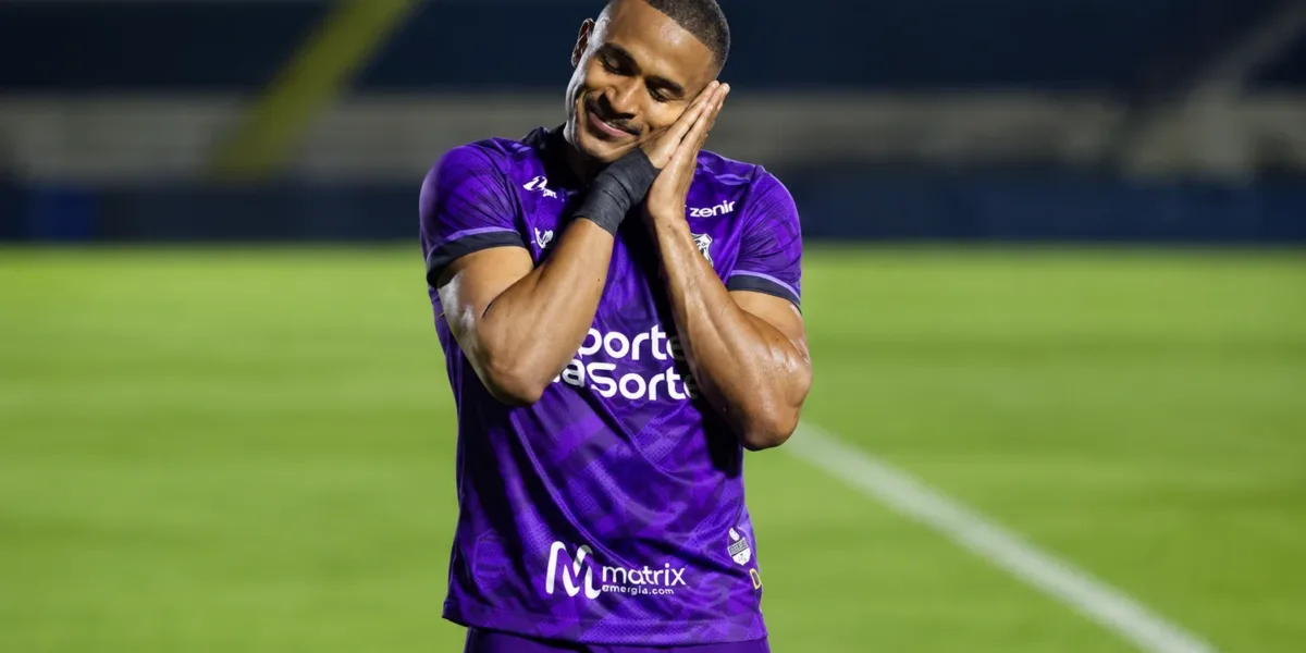 Jogador Saulo do Ceará