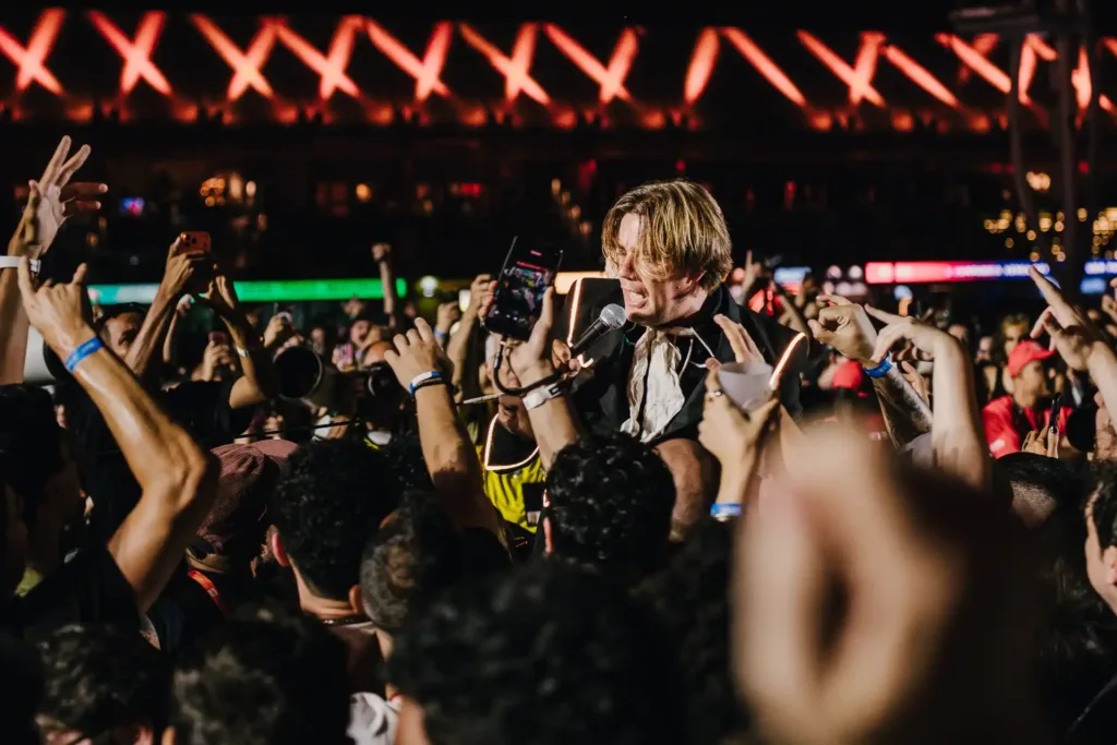 The Hives No Rock In Rio 2026 | Pelle Almqvist Faz o Palco Mundo Dançar no Grito 6 The Hivers