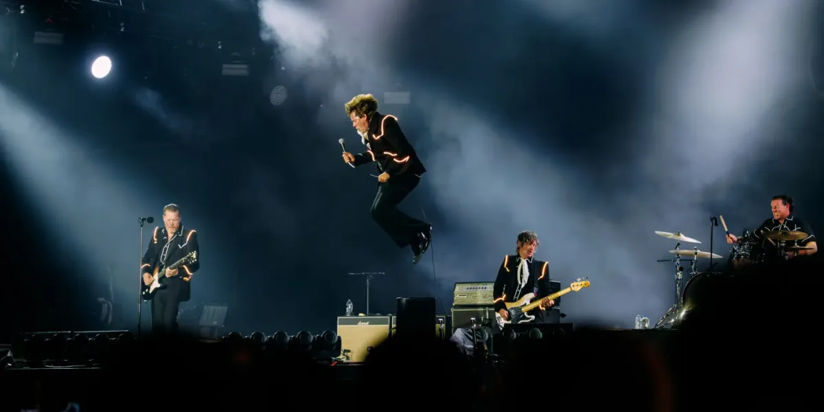 The Hives No Rock In Rio 2026 | Pelle Almqvist Faz o Palco Mundo Dançar no Grito The Hivers