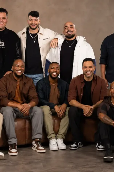 Turma do Pagode e menos é mais