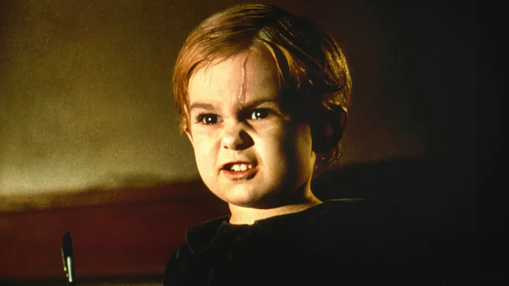 Halloween e Dia das Crianças | 7 Filmes de Terror com Crianças Malignas 5 Cemitério Maldito está na lista de filmes para o Halloween e Dia das Crianças