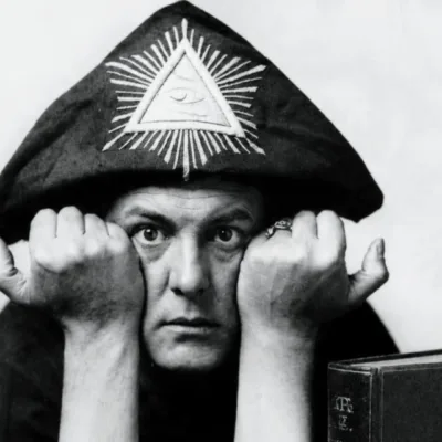 Aleister Crowley capa matéria 1