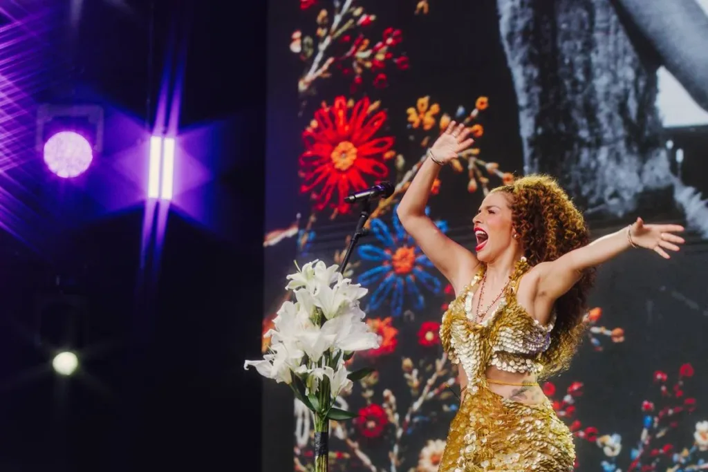 Rock in Rio 2026 | Vanessa da Mata Abre Palco Sunset Com Clássicos, Chuva E Rubel 1 Vanessa da Mata Rock in Rio 2026 3