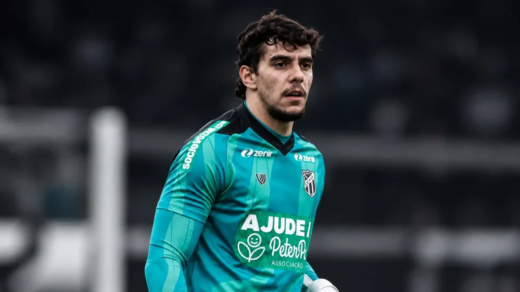Ceará Vence o Avaí no Jogo Mais Importante do Ano e Abre Vantagem na Luta Contra o Rebaixamento 1 Richard goleiro do Ceará