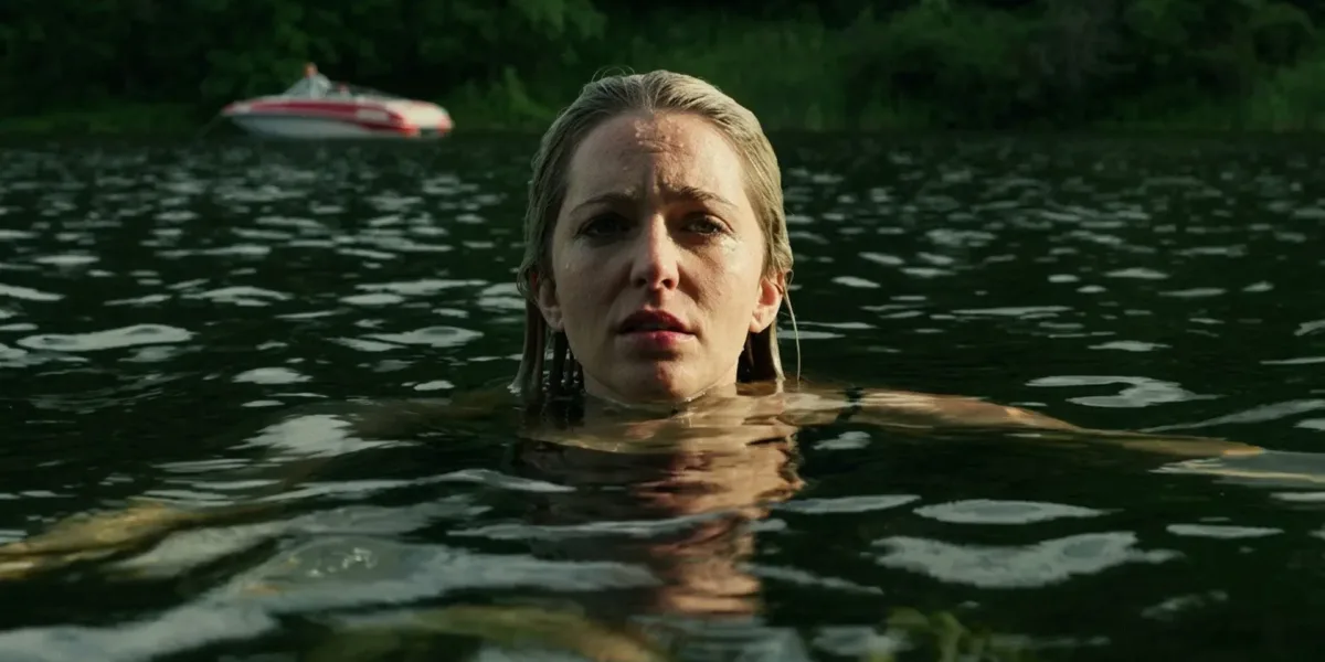 “River” ganha trailer sombrio e já é aposta certa entre os fãs de terror em 2027 "River" é um filme de terror slasher que chega ao cinema em 2027