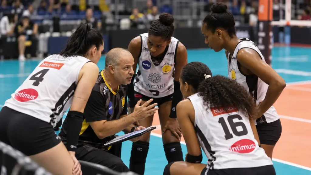 Superliga 2026/27 Muda Regras, Amplia Substituições e Exige Mais Atenção dos Jogadores 1 Superliga Vôlei - Treinador