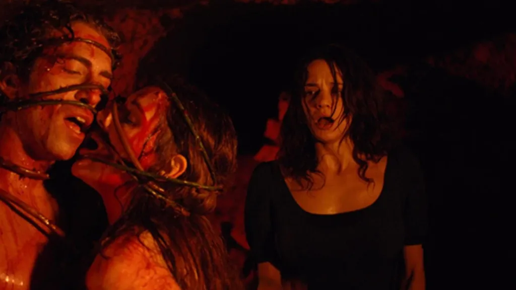 Darkflix+ Divulga Lista de Estreias de Novembro Com Mais de 30 Filmes de Terror 5 Filmes de terror: A Mãe das Lágrimas, 2007